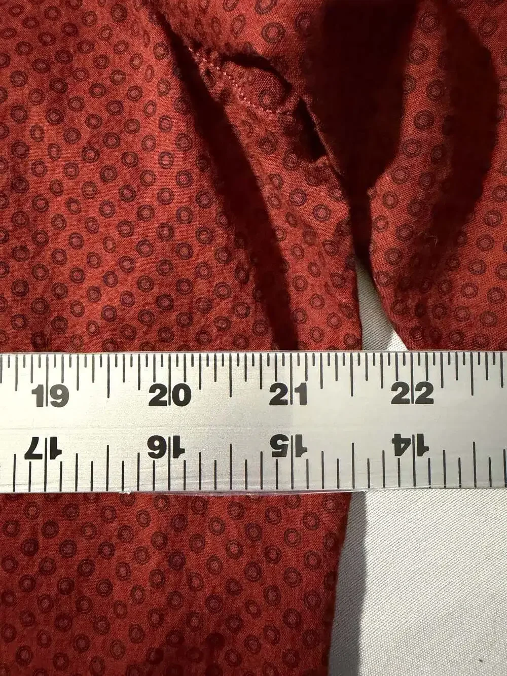 Banana Republic Untucked Fit Organic Cotton Long Sleeve Button Down Shirt Red L